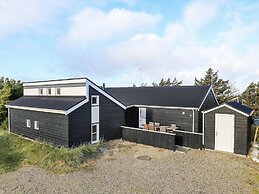 Spacious Cottage in Harboøre With Sauna