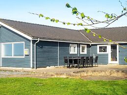 12 Person Holiday Home in Vinderup-by Traum