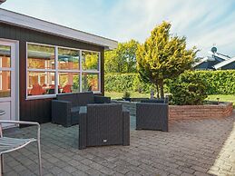 7 Person Holiday Home in Ulfborg-by Traum