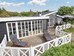 8 Person Holiday Home in Logstor-by Traum