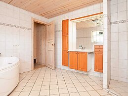 12 Person Holiday Home in Hals-by Traum