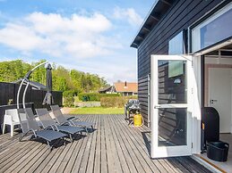 6 Person Holiday Home in Bjert-by Traum
