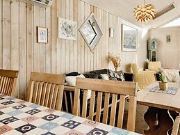 9 Person Holiday Home in Lokken-by Traum