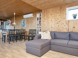 6 Person Holiday Home in Ebeltoft-by Traum