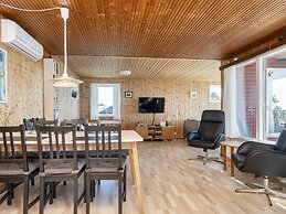 6 Person Holiday Home in Ebeltoft-by Traum