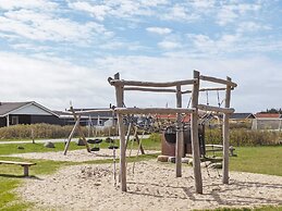 6 Person Holiday Home in Harboore-by Traum