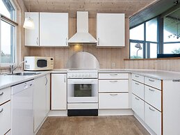 6 Person Holiday Home in Harboore-by Traum