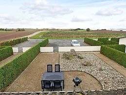 Bohemian Apartment in Faaborg near Sea