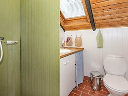 Cozy Holiday Home in Glesborg near Sea