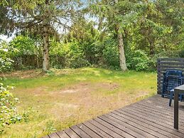 Cozy Holiday Home in Glesborg near Sea