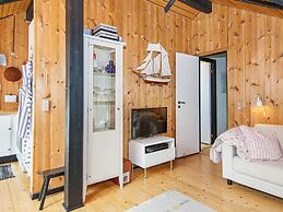 Cozy Holiday Home in Glesborg near Sea