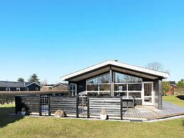 6 Person Holiday Home in Hadsund-by Traum