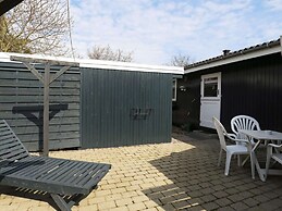 8 Person Holiday Home in Vaeggerlose