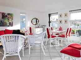 8 Person Holiday Home in Vaeggerlose