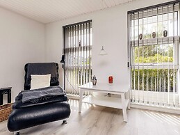 8 Person Holiday Home in Vaeggerlose