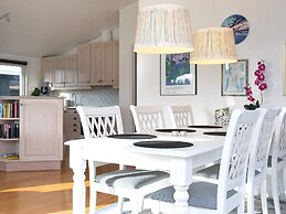 8 Person Holiday Home in Vaeggerlose