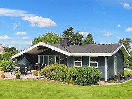 8 Person Holiday Home in Vaeggerlose