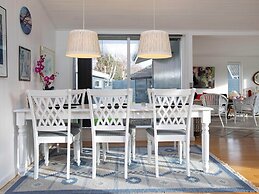 8 Person Holiday Home in Vaeggerlose