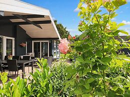 8 Person Holiday Home in Vaeggerlose