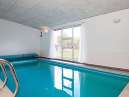 8 Person Holiday Home in Ebeltoft-by Traum