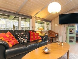 8 Person Holiday Home in Humble-by Traum