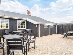 Vintage Holiday Home in Harboøre with Hot Tub