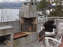 8 Person Holiday Home in Eidsvag-by Traum