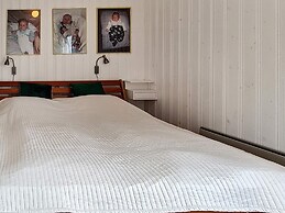 8 Person Holiday Home in Eidsvag-by Traum