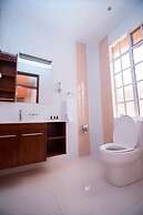 Falcon Heights Hotel