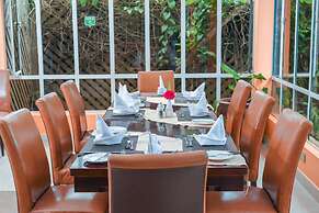 Falcon Heights Hotel