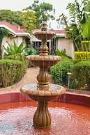 Falcon Heights Hotel