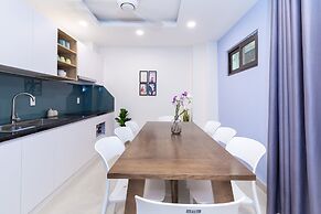 Cozrum Homes Charming Corner