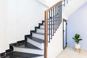 Cozrum Homes Charming Corner