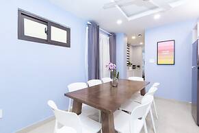 Cozrum Homes Charming Corner