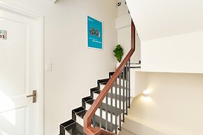 Cozrum Homes Charming Corner