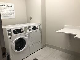 Holiday Inn Express And Suites Madison West - Middleton by IHG