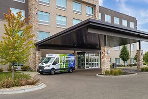 Holiday Inn Express And Suites Madison West - Middleton by IHG