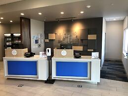 Holiday Inn Express And Suites Madison West - Middleton by IHG