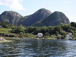 9 Person Holiday Home in Fister