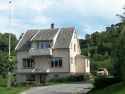 9 Person Holiday Home in Fister