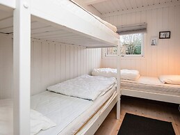 10 Person Holiday Home in Allingabro-by Traum