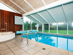 10 Person Holiday Home in Allingabro-by Traum