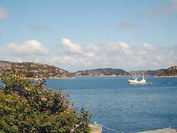 6 Person Holiday Home in Rubbestadneset