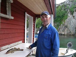 6 Person Holiday Home in Rubbestadneset