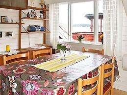 6 Person Holiday Home in Rubbestadneset