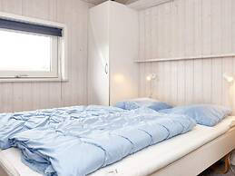 9 Person Holiday Home in Borkop