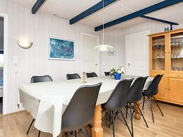 9 Person Holiday Home in Borkop-by Traum