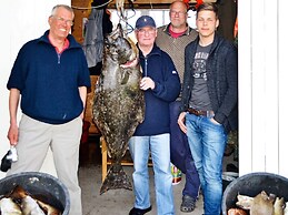 11 Person Holiday Home in Fjortoft-by Traum