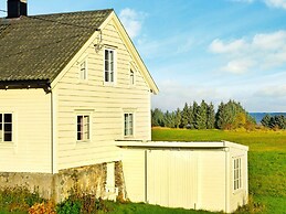 11 Person Holiday Home in Fjortoft-by Traum