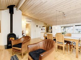 8 Person Holiday Home in Rodby-by Traum